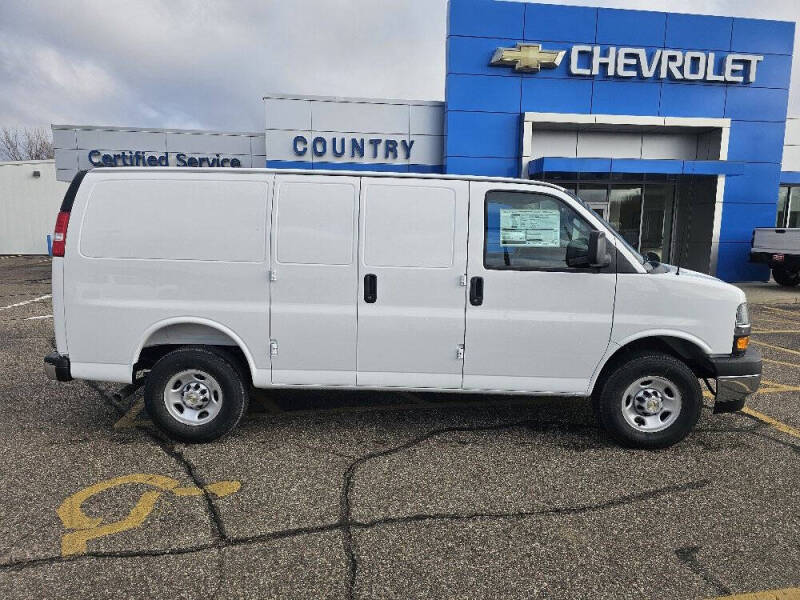 2025 Chevrolet Express 2500