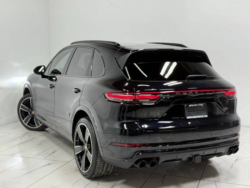 2022 Porsche Cayenne