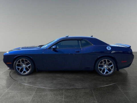 2015 Dodge Challenger SXT Plus