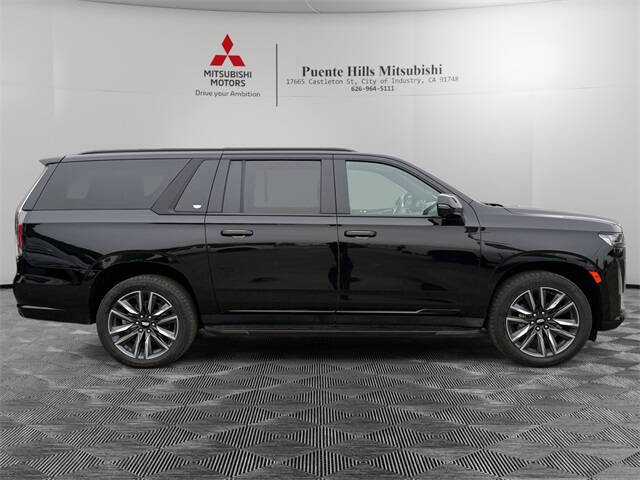 2023 Cadillac Escalade ESV Sport