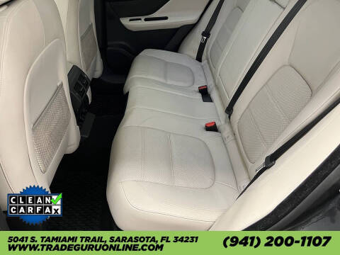 2017 Jaguar F-PACE 35t Prestige