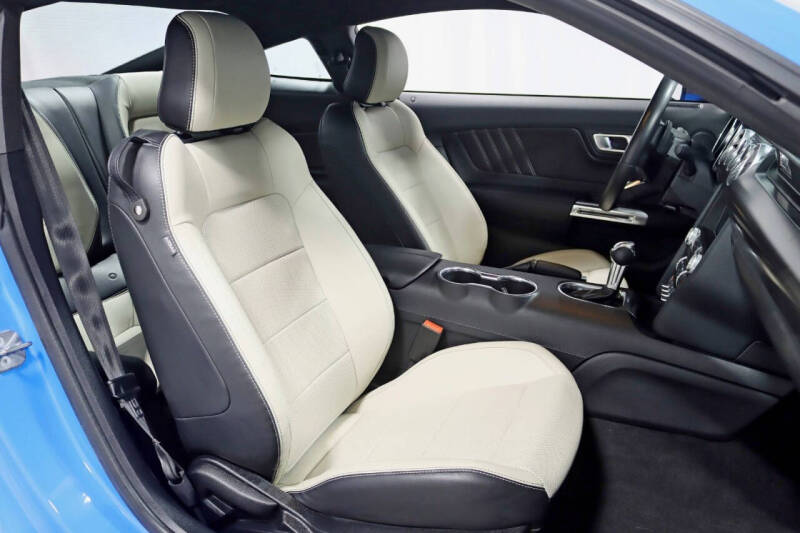 2022 Ford Mustang
