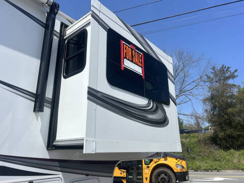 2022 Grand Design RV Solitude 38ft