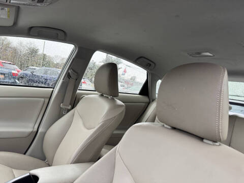 2013 Toyota Prius Five