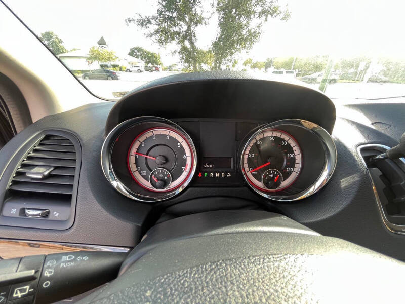 2015 Dodge Grand Caravan SE