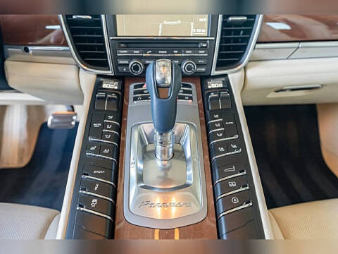 2011 Porsche Panamera