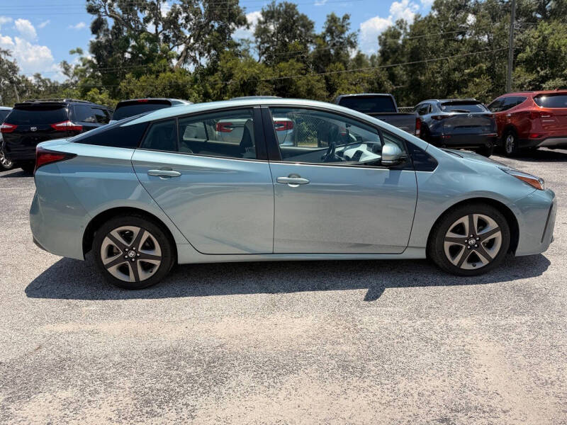 2019 Toyota Prius XLE