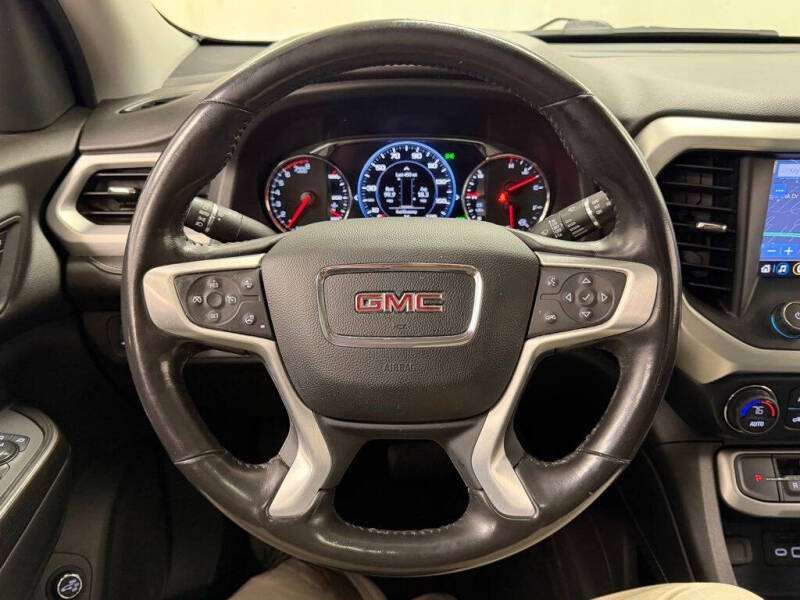 2022 GMC Acadia SLT