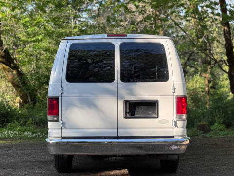 2014 Ford E-Series E-350 SD XLT