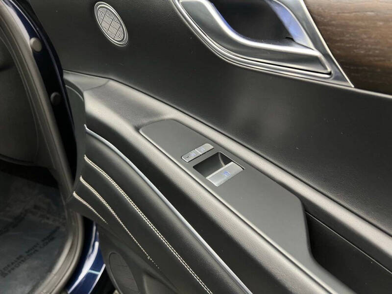 2024 Genesis GV80 2.5T