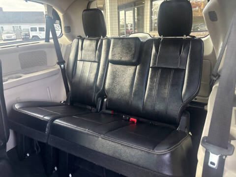 2014 Chrysler Town and Country Touring