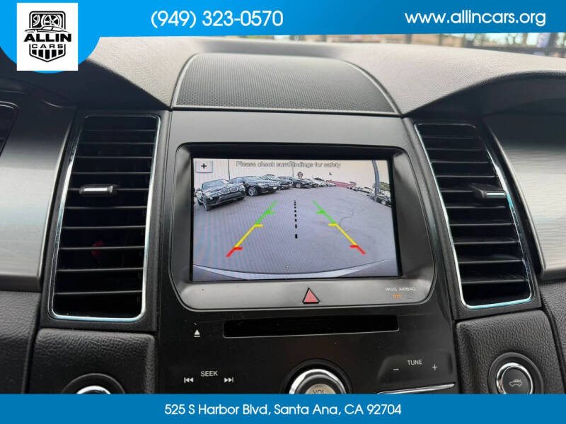 2018 Ford Taurus SEL