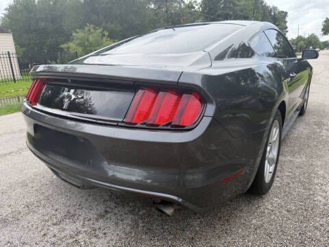 2017 Ford Mustang V6