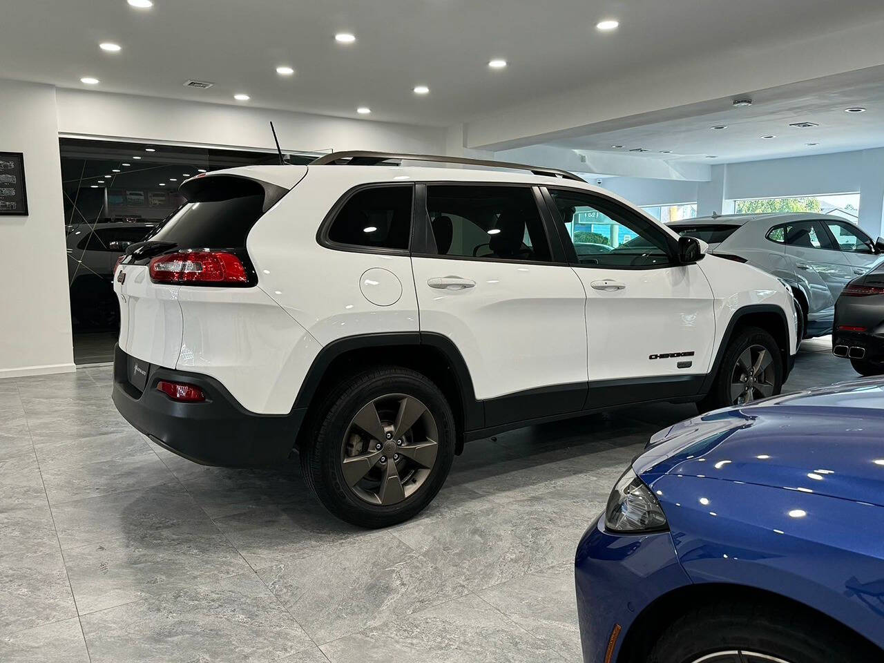 2016 Jeep Cherokee for sale at Alpha Auto Long Island in Westbury, NY