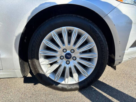 2014 Ford Fusion Energi SE