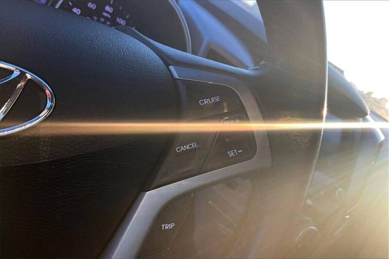 2017 Hyundai Veloster