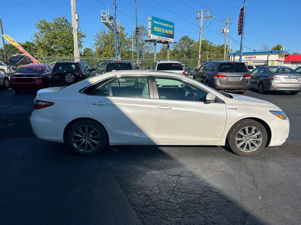 2015 Toyota Camry Hybrid for sale at Chicago Auto House in Chicago, IL