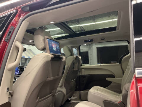 2020 Chrysler Pacifica Touring L Plus