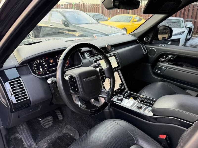2020 Land Rover Range Rover P525 HSE
