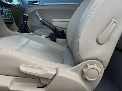 2013 Volkswagen Beetle Convertible