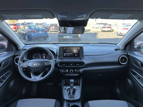 2023 Hyundai Kona SE