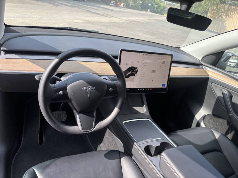 2023 Tesla Model Y Long Range