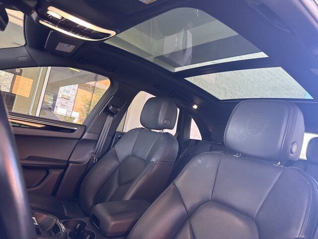 2022 Porsche Macan