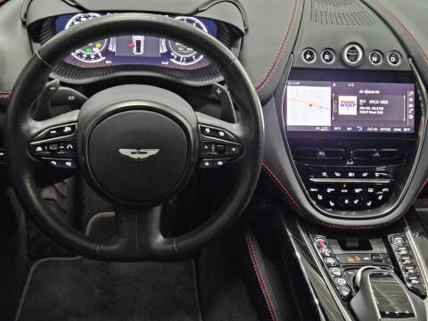 2022 Aston Martin DBX