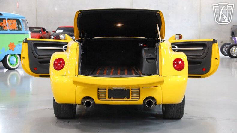 2004 Chevrolet SSR LS