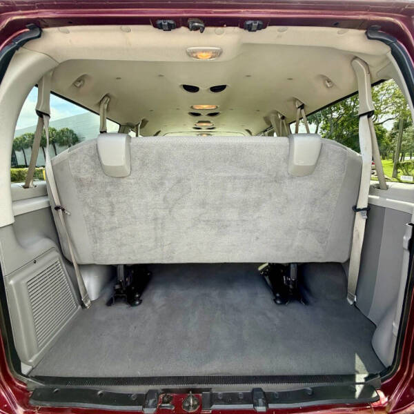 2008 Ford E-Series E-350 SD XLT