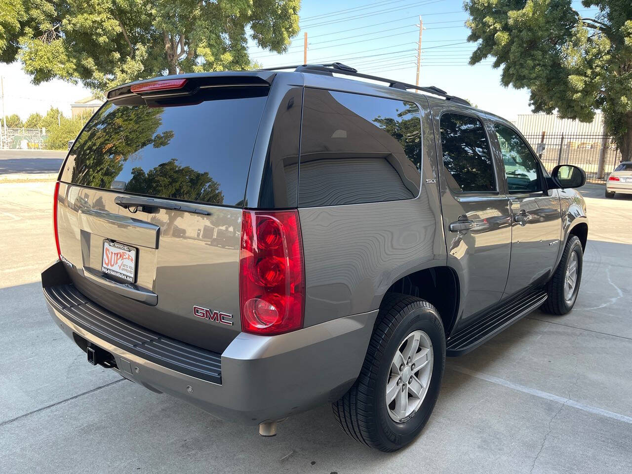 2014 GMC Yukon for sale at Super Auto Sales Modesto in Modesto, CA