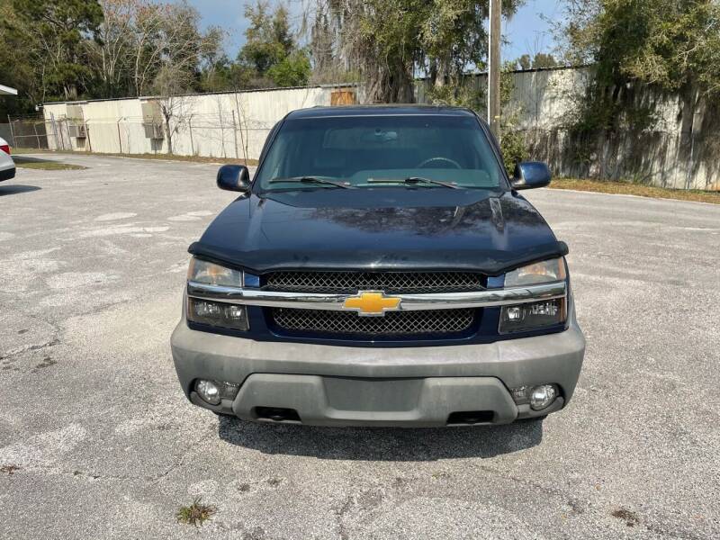 2002 Chevrolet Avalanche for sale at Executive Motor Group in Leesburg FL