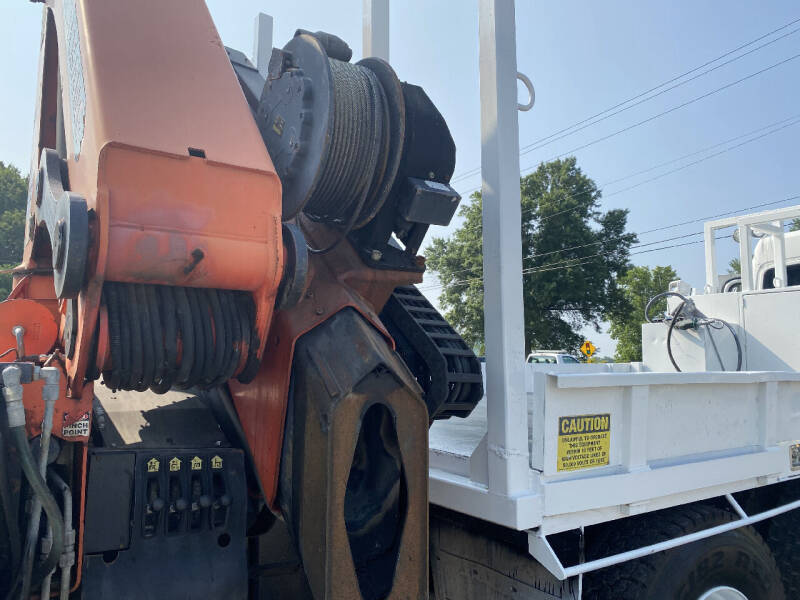 2007 Freightliner M2 106