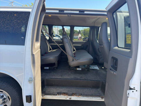 2017 Chevrolet Express LS 2500