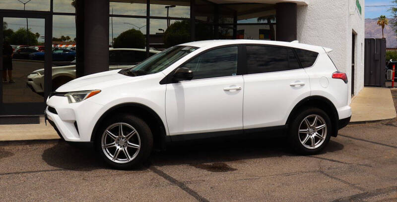 2018 Toyota RAV4 LE