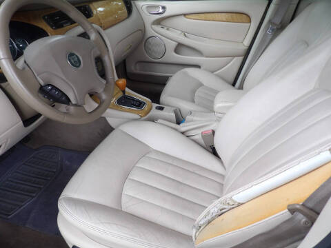 2003 Jaguar X-Type 2.5