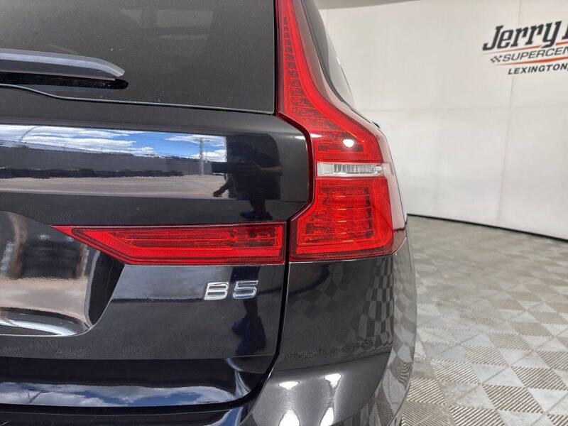 2023 Volvo XC60 B5 Plus Bright Theme