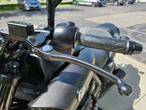 2019 Yamaha VMAX Matte Raven Black