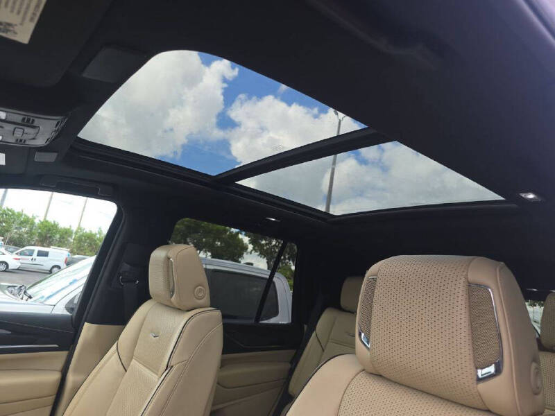 2024 Cadillac Escalade Premium Luxury