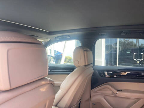 2019 Porsche Cayenne E-Hybrid