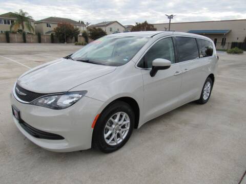 2017 Chrysler Pacifica for sale at Repeat Auto Sales Inc. in Manteca CA