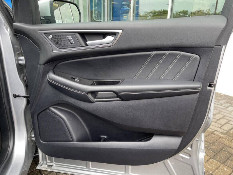 2020 Ford Edge ST