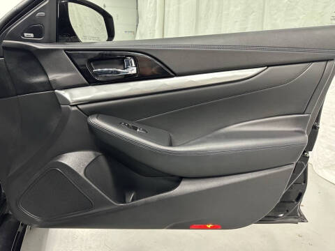 2017 Nissan Maxima 3.5 SR