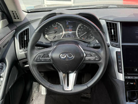2023 Infiniti Q50 Luxe