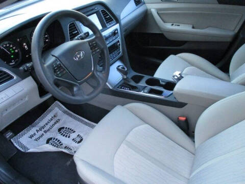 2017 Hyundai Sonata Hybrid SE