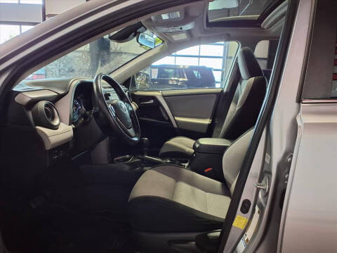 2017 Toyota RAV4 Hybrid XLE