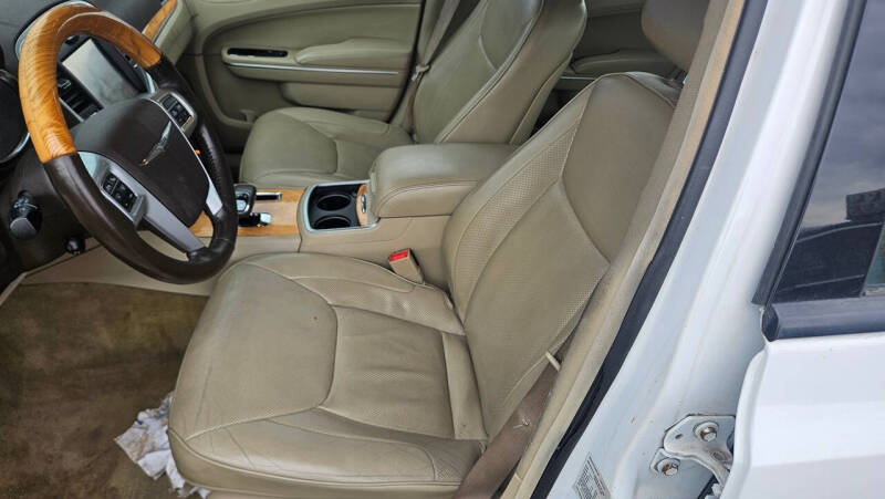 2014 Chrysler 300 C
