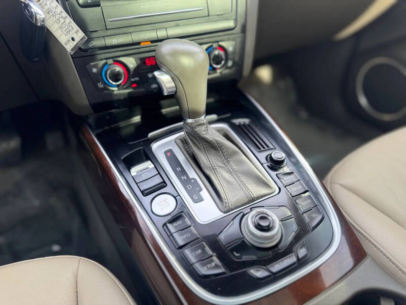 2012 Audi Q5 3.2 quattro Premium Plus