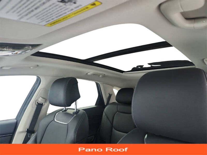 2022 Genesis GV70 2.5T Standard