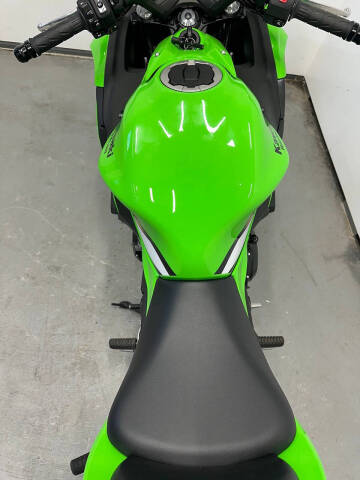 2025 Kawasaki Ninja 650 ABS KRT Edition